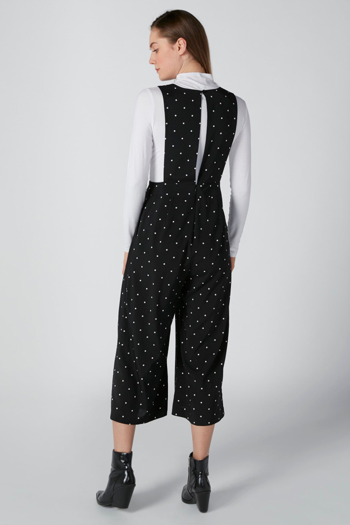 Polka Dot Printed Sleeveless Jumpsuit with V-neck