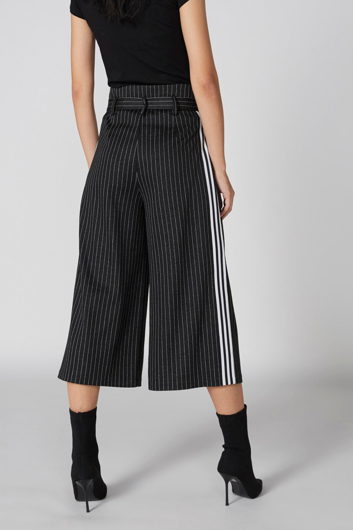 Striped Culottes with Elasticised Waistband and Pocket Detail