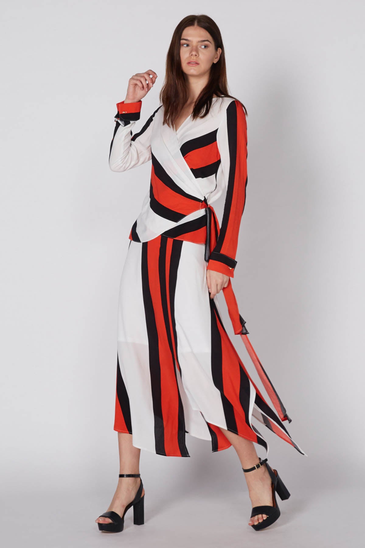 Striped Top with V-Neck and Long Sleeves