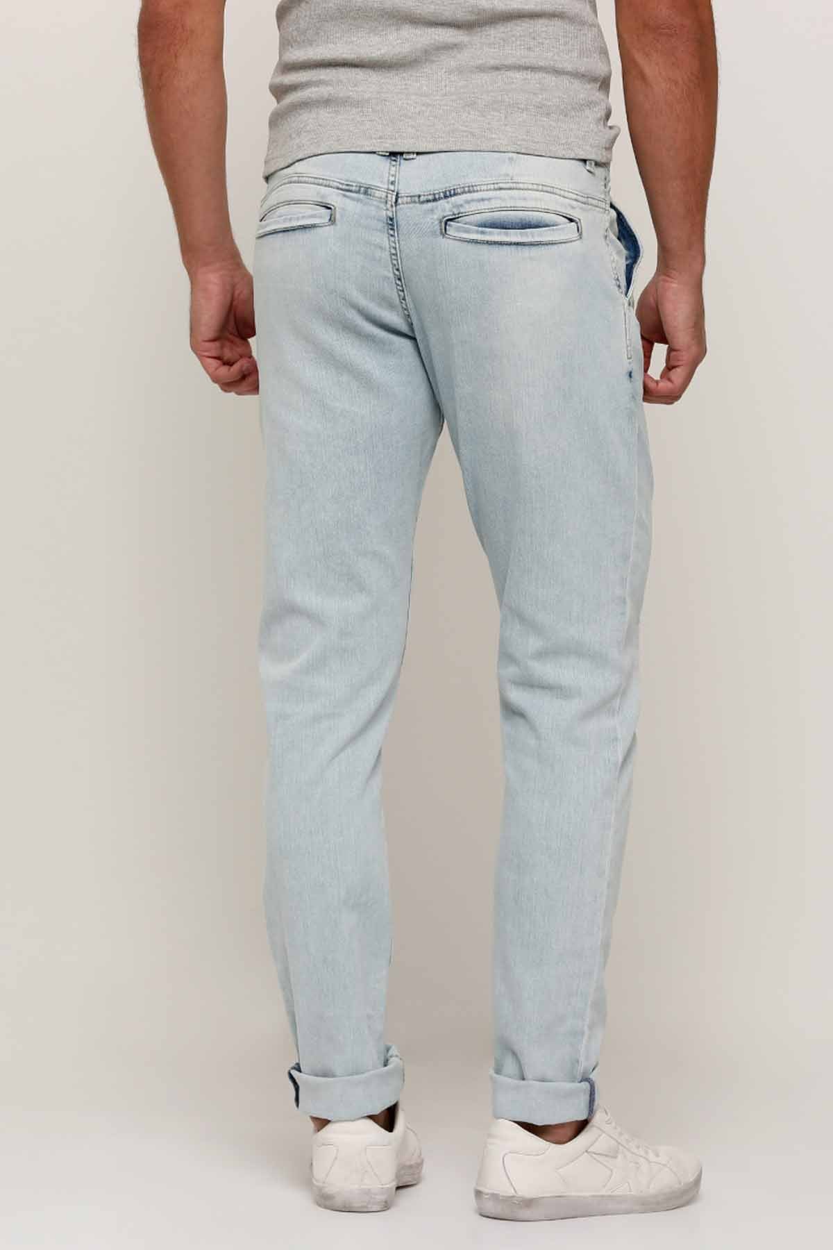 Full Length Distressed Jeans with Pocket Detail