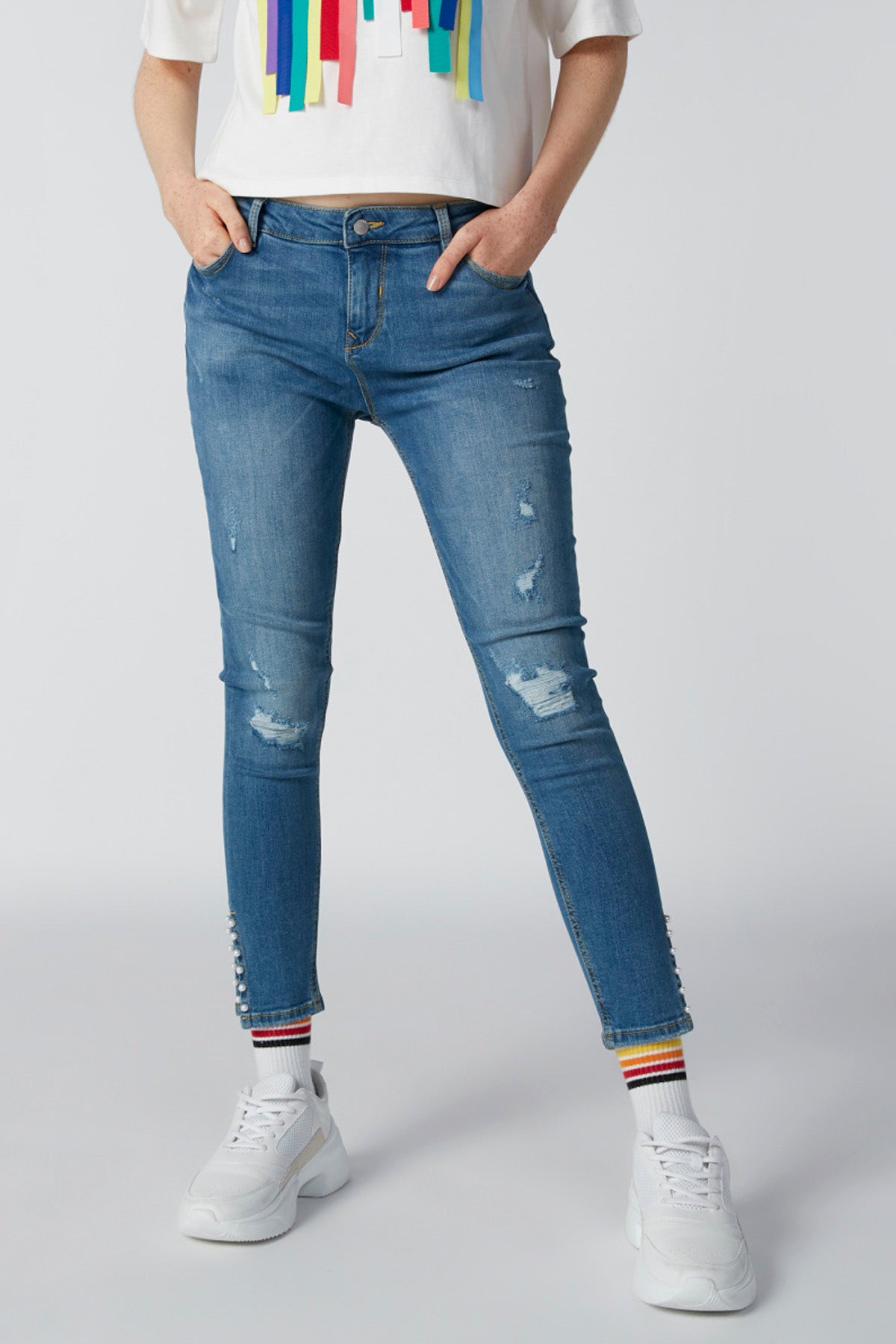 Pearl Detail Distressed Jeans with Zip Fly