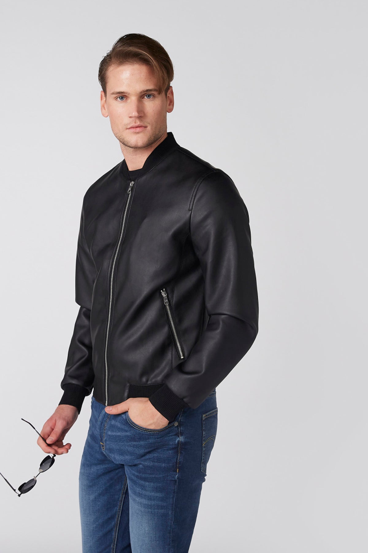 Long Sleeves Jacket and Zip Closure and Pocket Detail