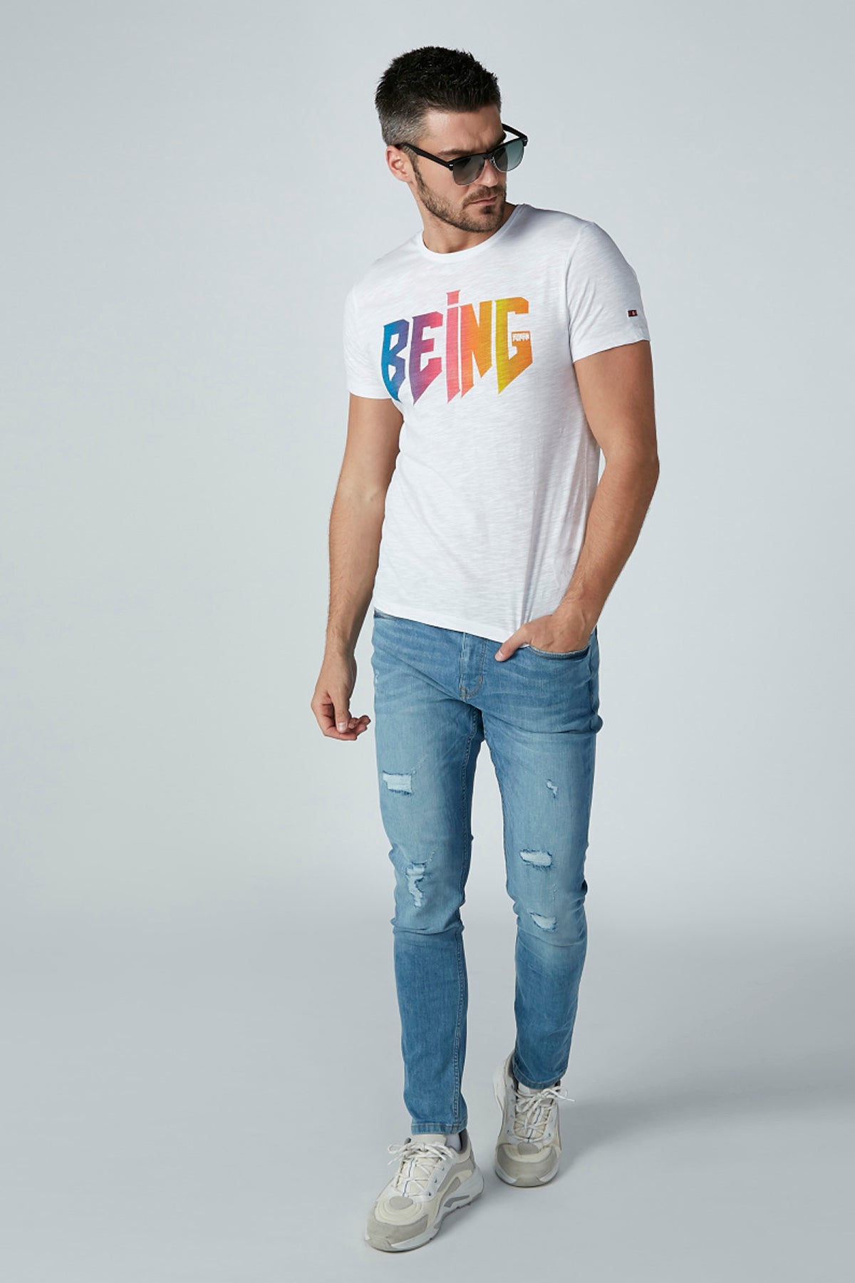 Ripped Full Length Jeans with Belt Loops