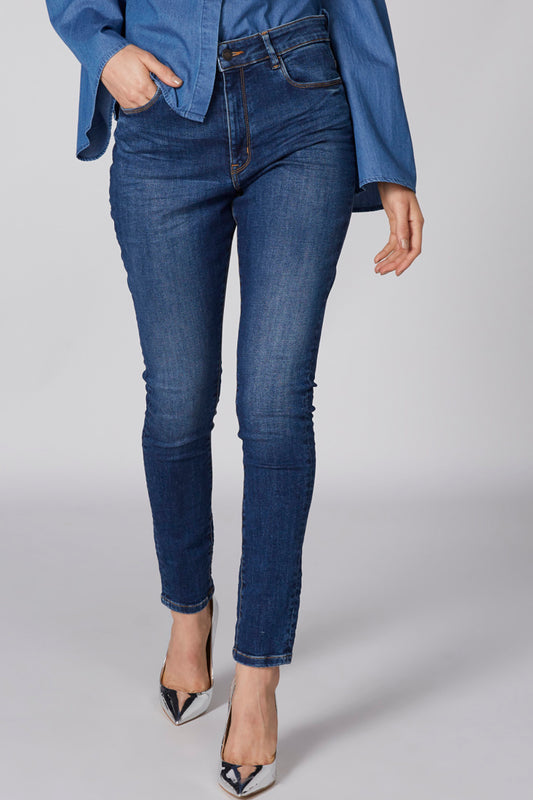 Full Length Jeans with Button Closure and Pocket Detail