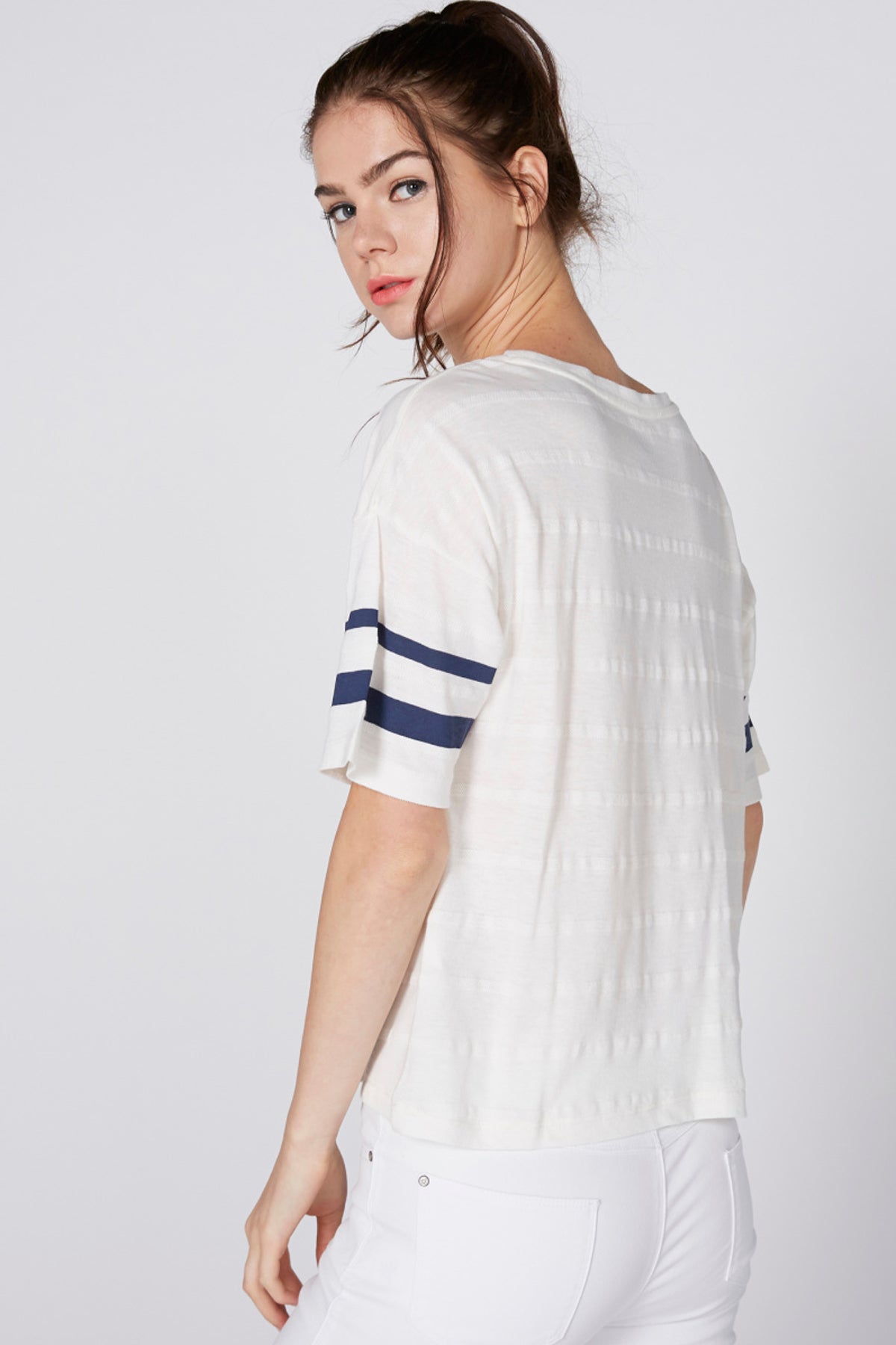Printed T-Shirt with Round Neck and Short Sleeves