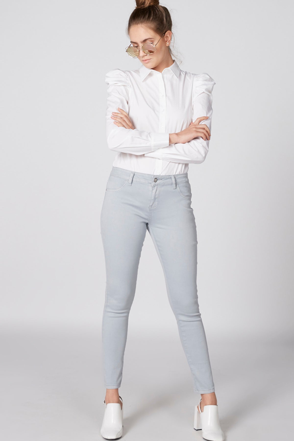 Full Length Jeans with Button Closure and Pocket Detail
