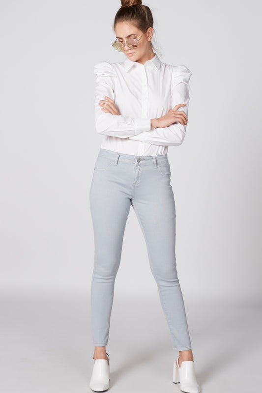 Full Length Jeans with Button Closure and Pocket Detail