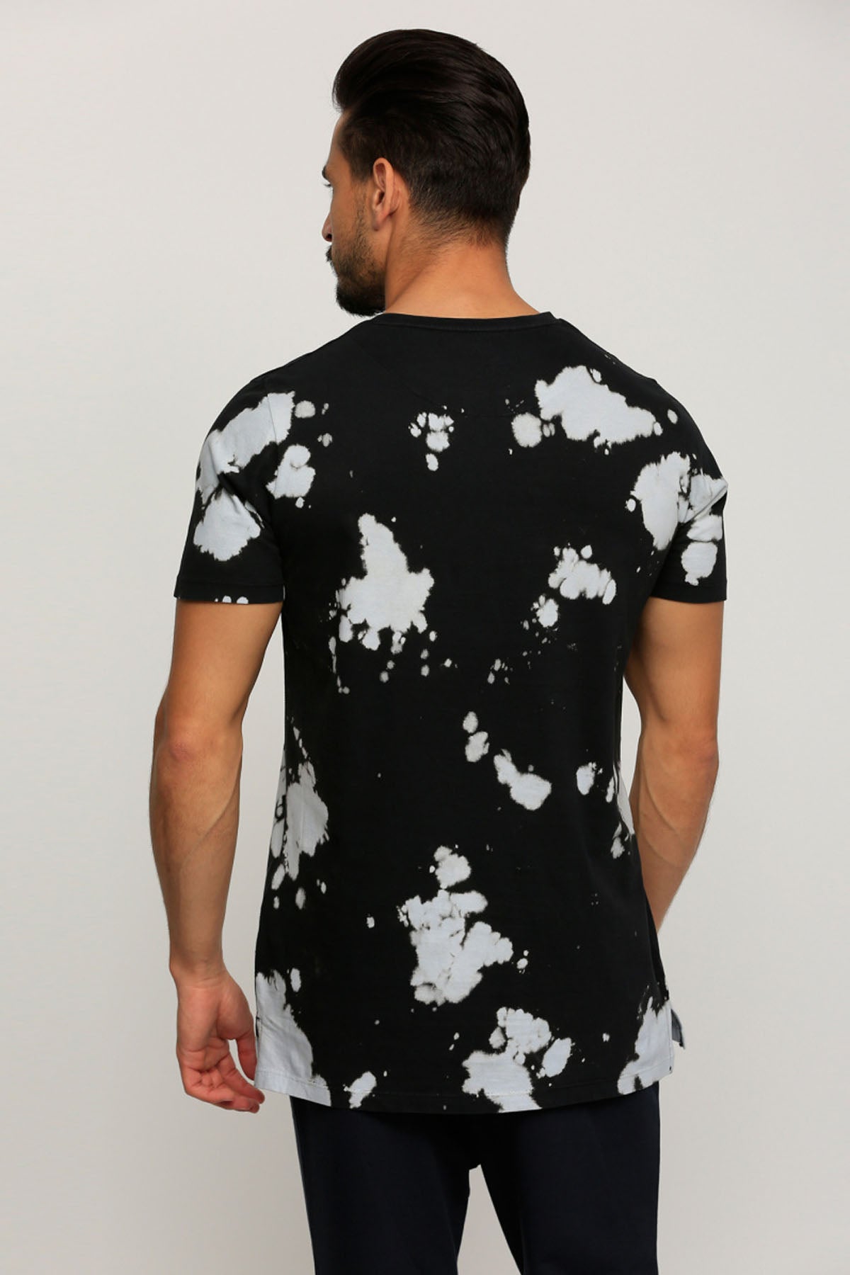 Printed T-Shirt with Round Neck and Short Sleeves