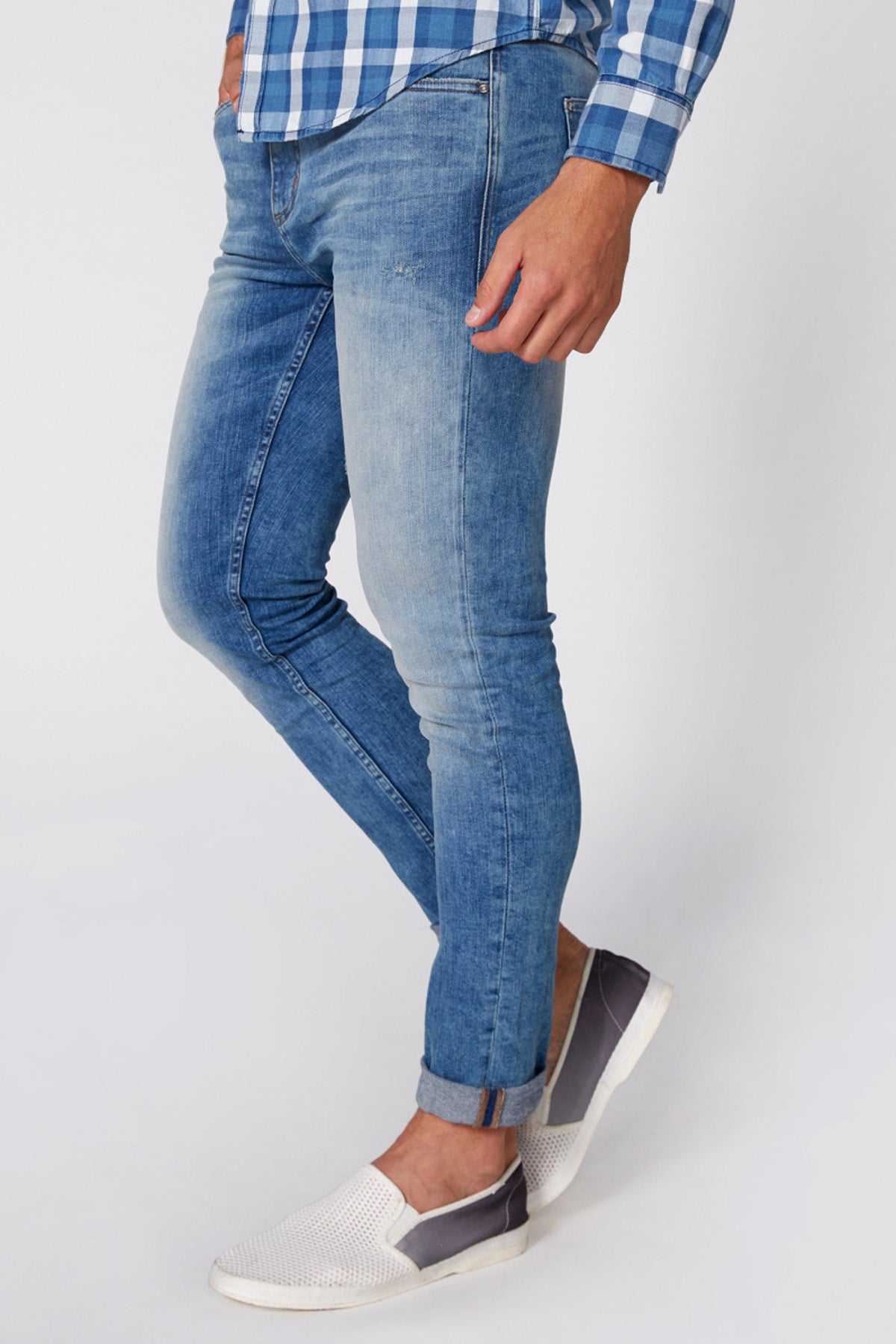 Full Length Jeans with Button Closure amd Pocket Detail