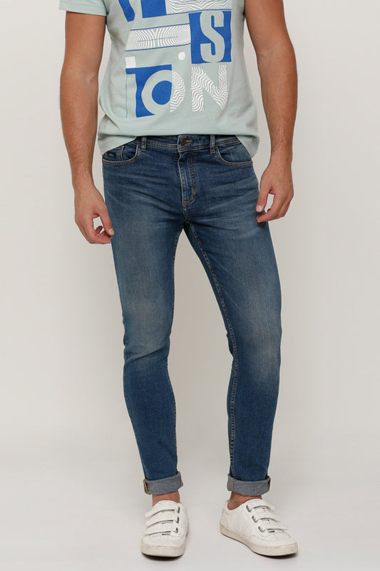 Full Length Jeans with Button Closure amd Pocket Detail