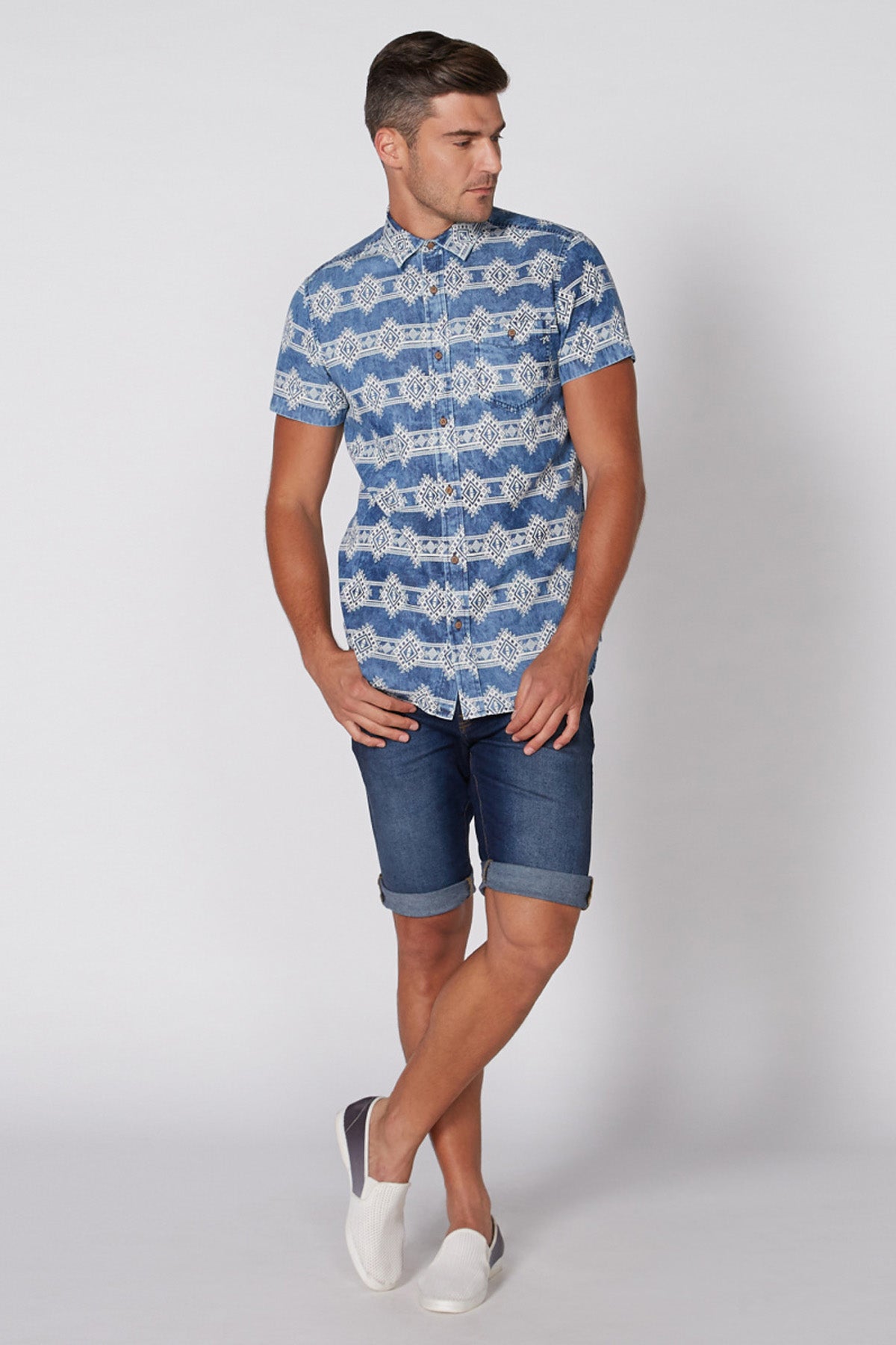 Printed Shirt with Short Sleeves and Complete Placket
