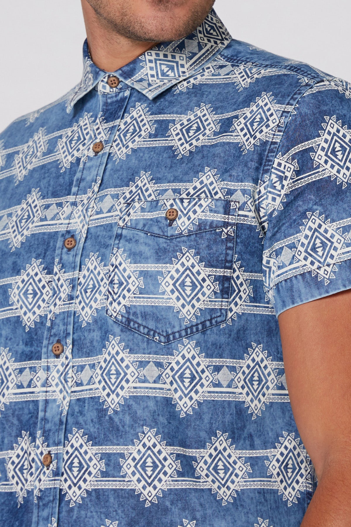 Printed Shirt with Short Sleeves and Complete Placket