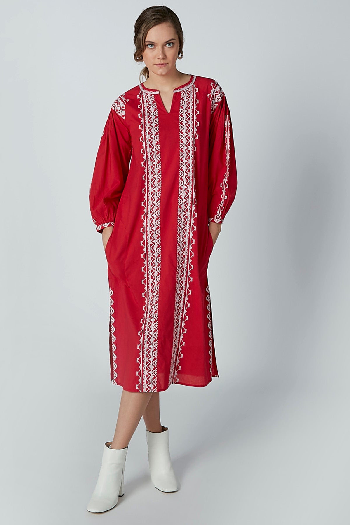 Embroidered Midi Dress with Long Sleeves and Pocket Detail