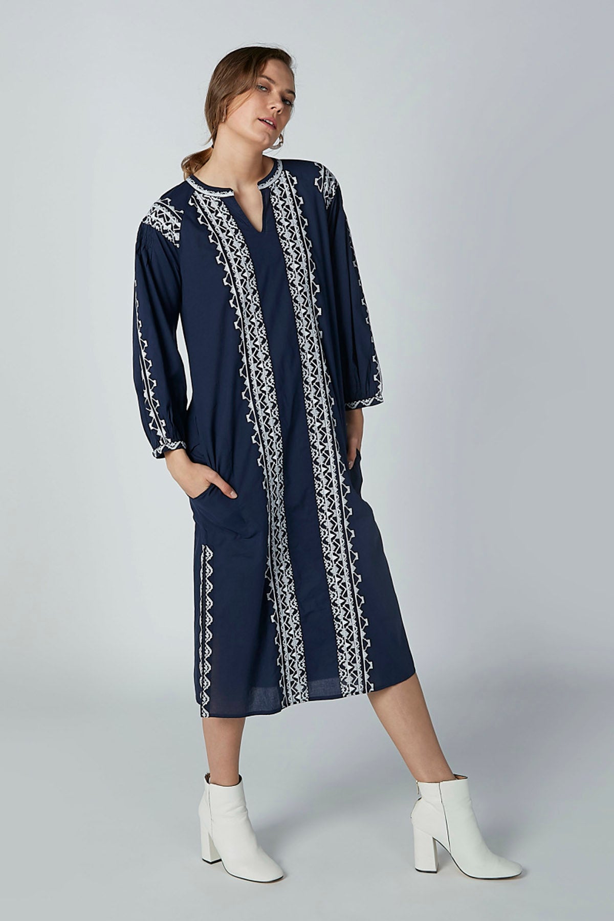 Embroidered Midi Dress with Long Sleeves and Pocket Detail