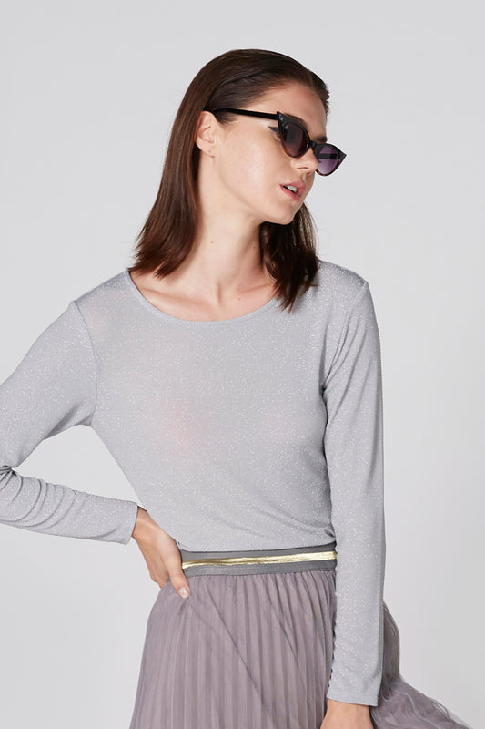 Textured Top with Round Neck and Long Sleeves