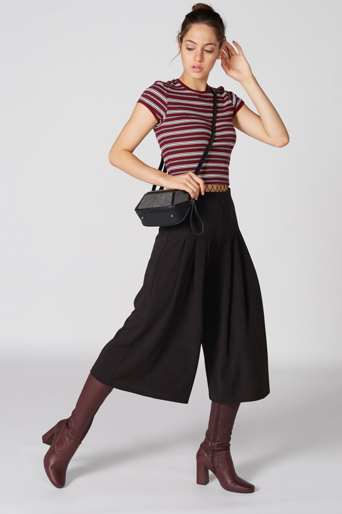 Pleated Culottes with Pocket Detail