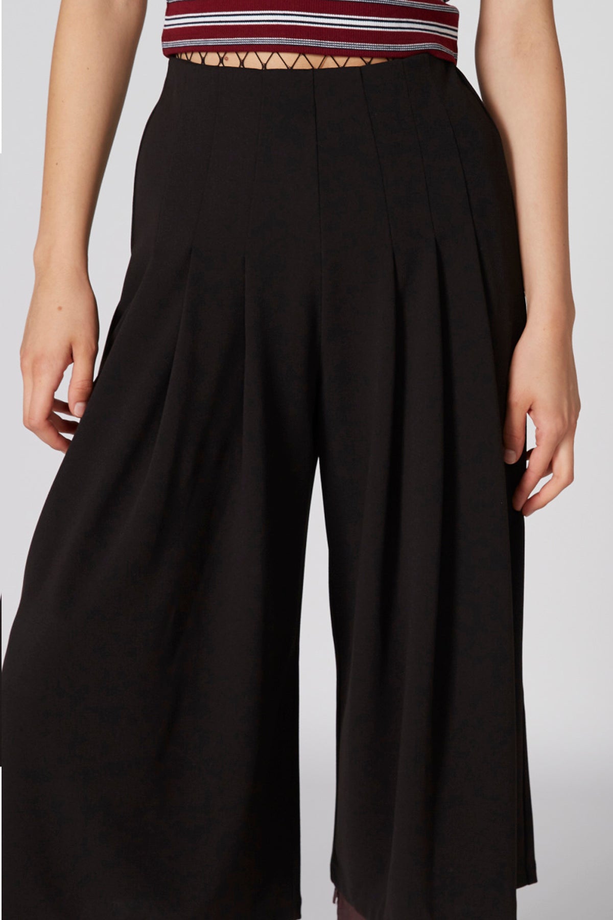 Pleated Culottes with Pocket Detail
