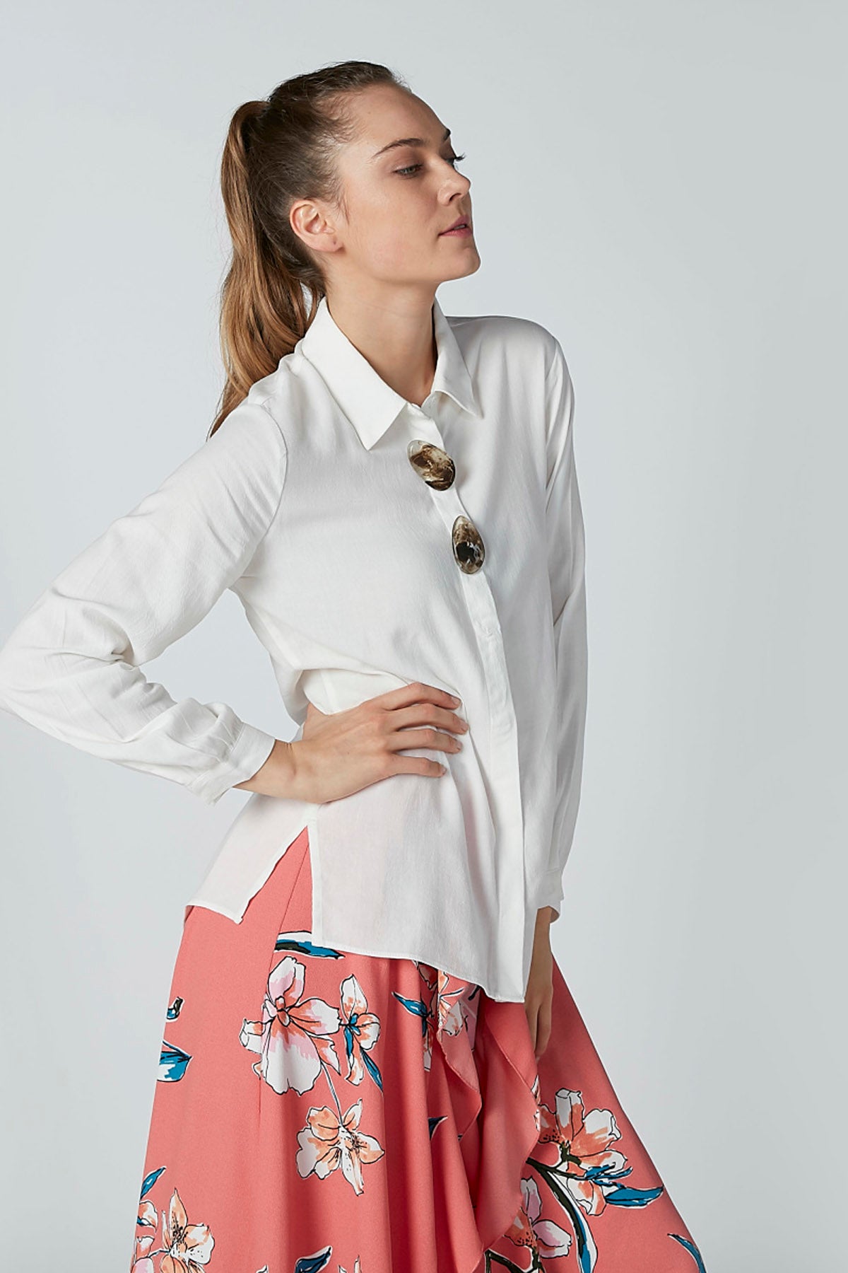 Plain Shirt in Slim-Fit with Long Sleeves