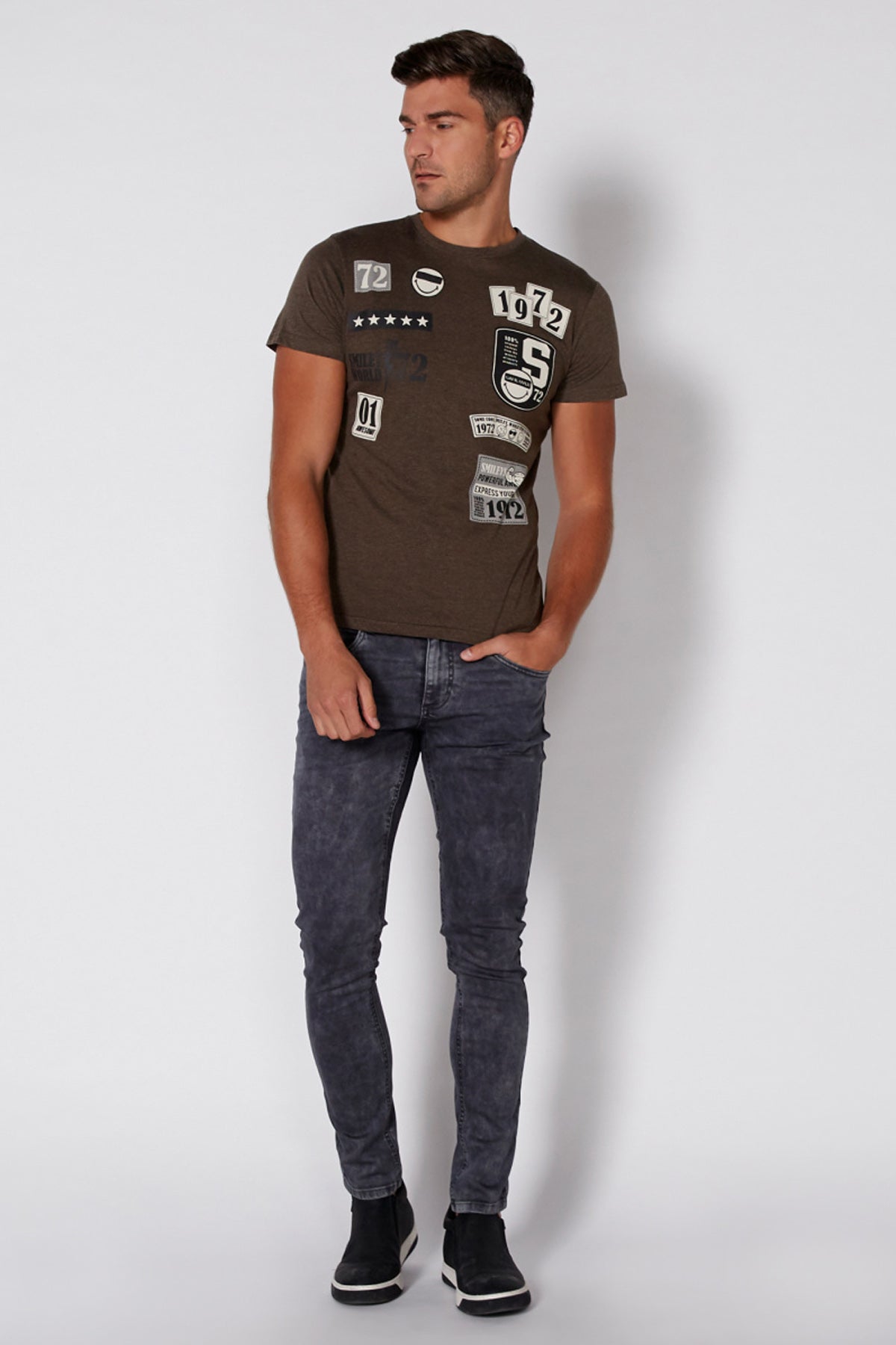 Printed T-Shirt with Round Neck and Short Sleeves