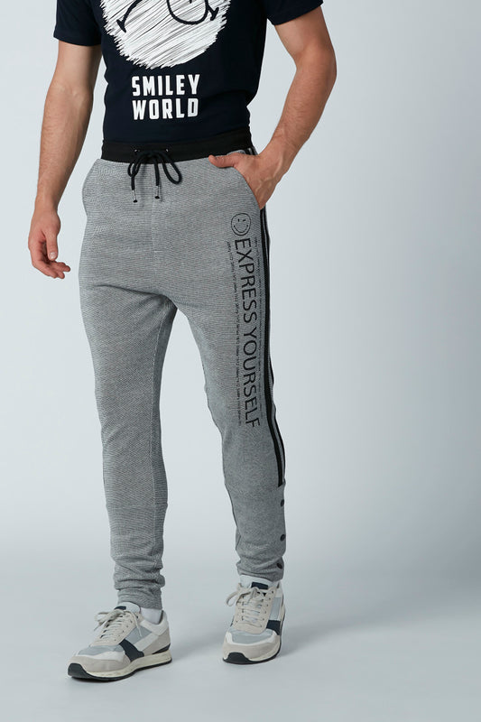 Printed Pants in Slim Fit