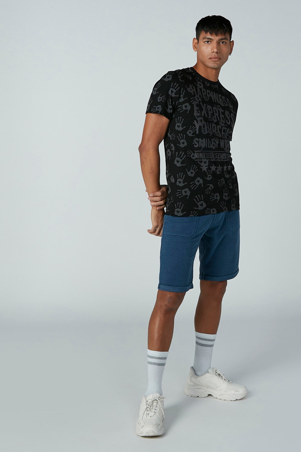 Printed T-shirt with Short Sleeves and Round Neck