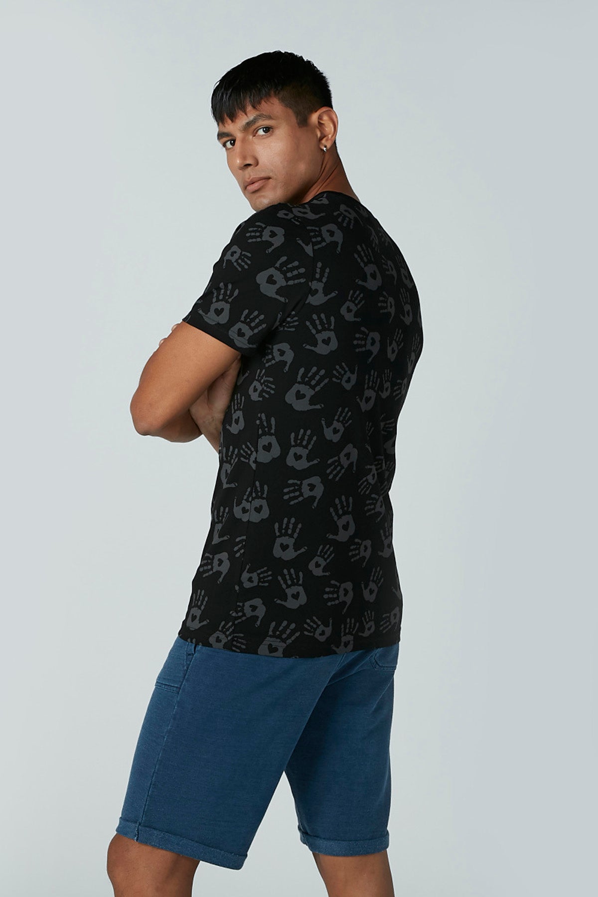 Printed T-shirt with Short Sleeves and Round Neck