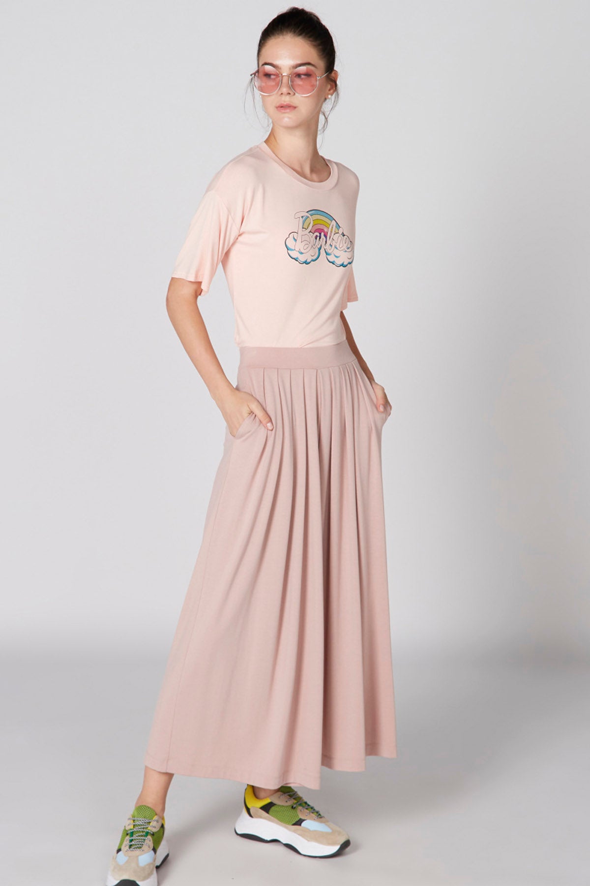 Pleated Palazzo Pants with Elasticised Waistband and Pocket Detail