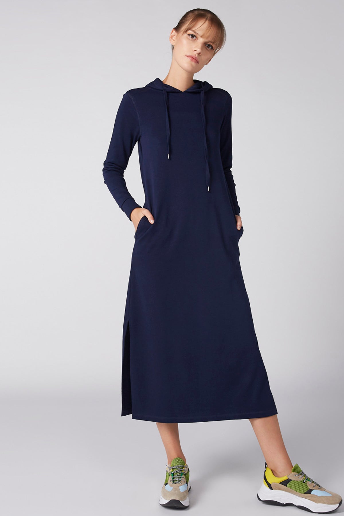 Pocket Detail Long Sleeves Dress with Hood and Side Slit