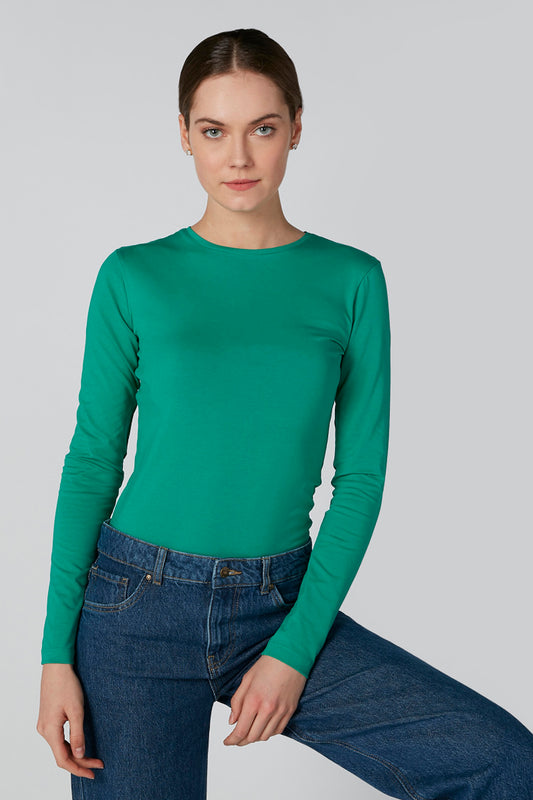 Plain Crew Neck T-Shirt with Long Sleeves