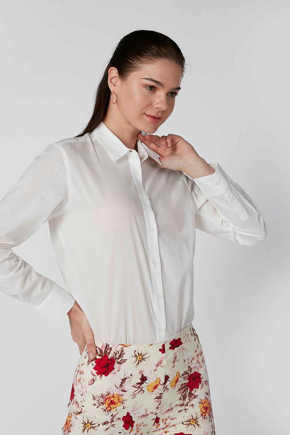 Solid Shirt with Long Sleeves and Complete Placket