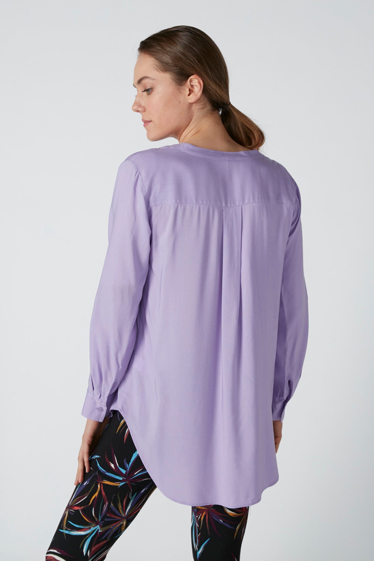 Long Sleeves Top with Mandarin Neck and Asymmetric Hem