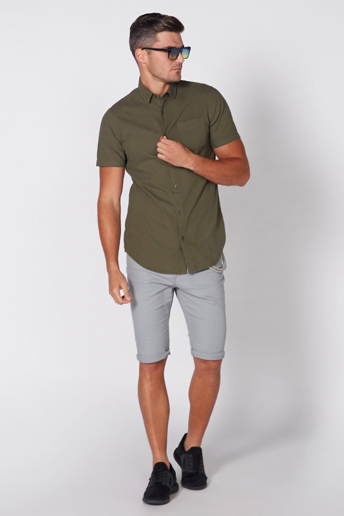Short Sleeves Shirt with Complete Placket