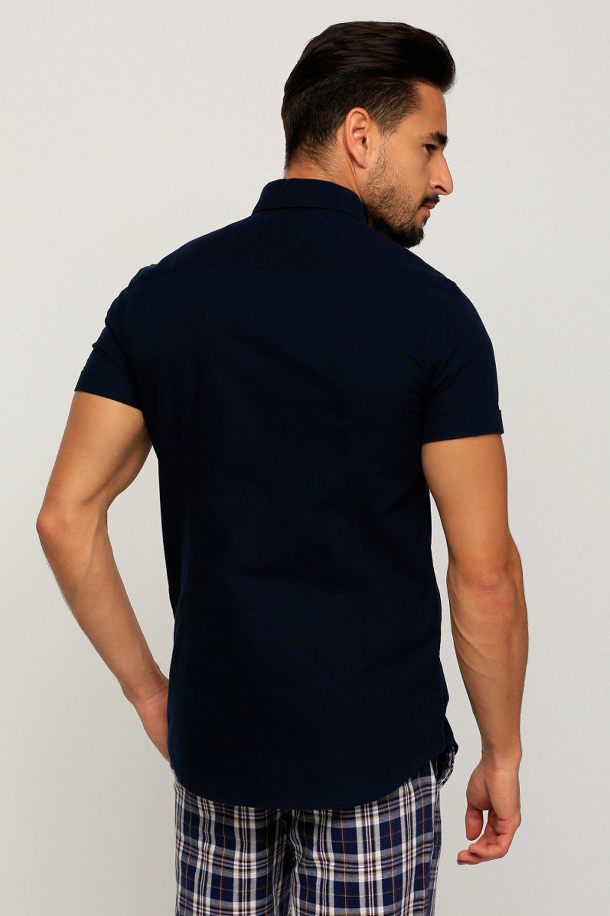 Short Sleeves Shirt with Complete Placket