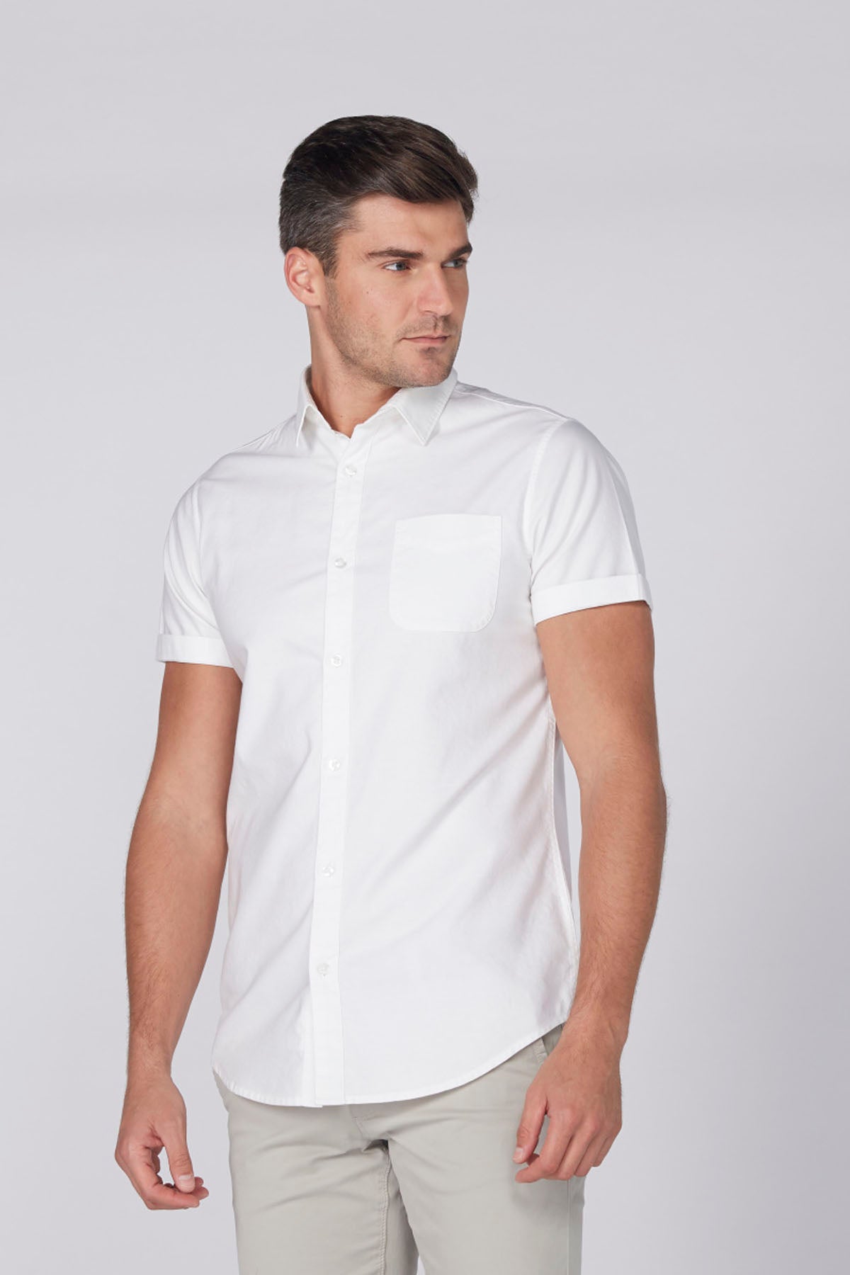 Short Sleeves Shirt with Complete Placket