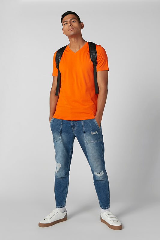 Plain T-shirt with V-Neck Neck and Short Sleeves