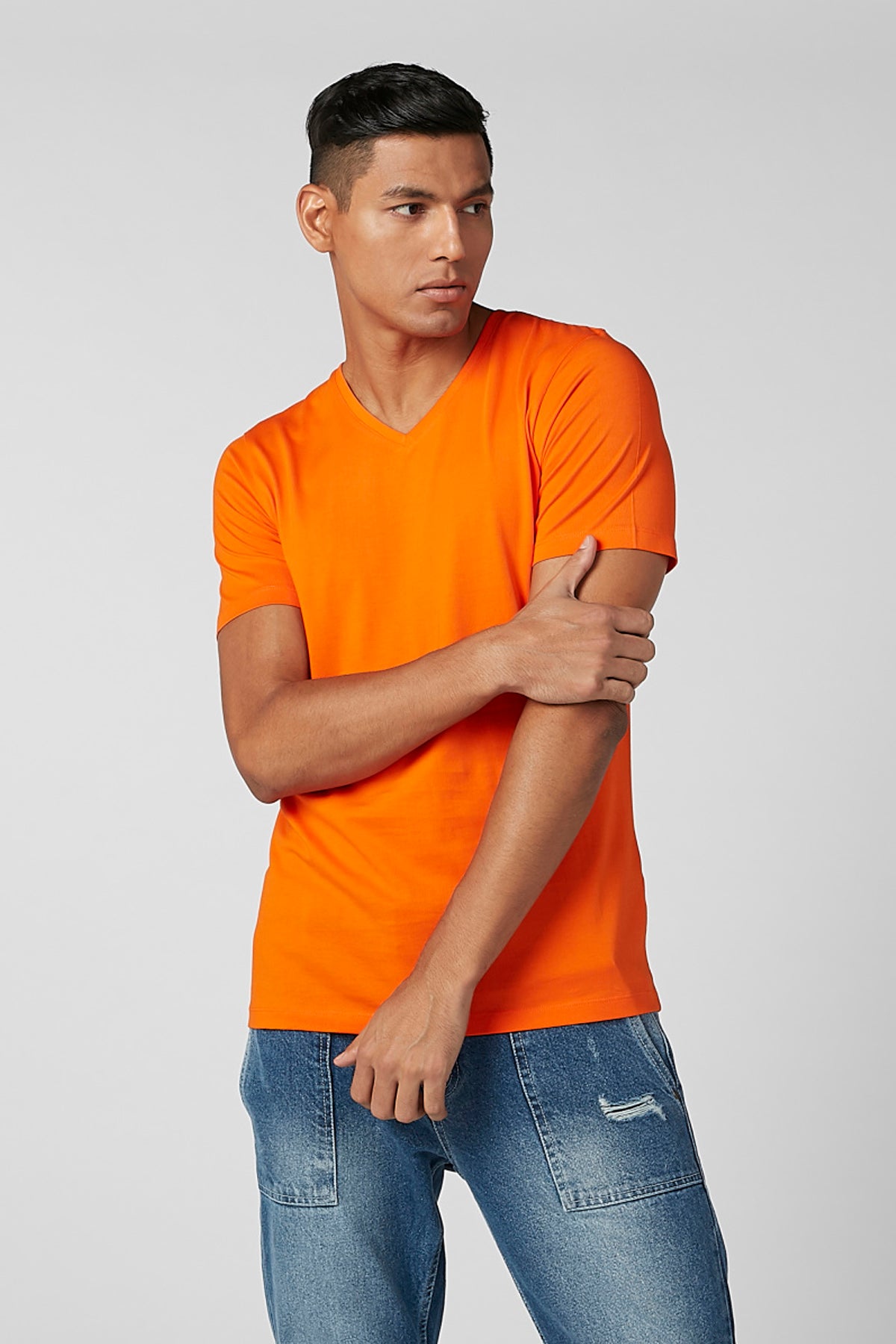 Plain T-shirt with V-Neck Neck and Short Sleeves