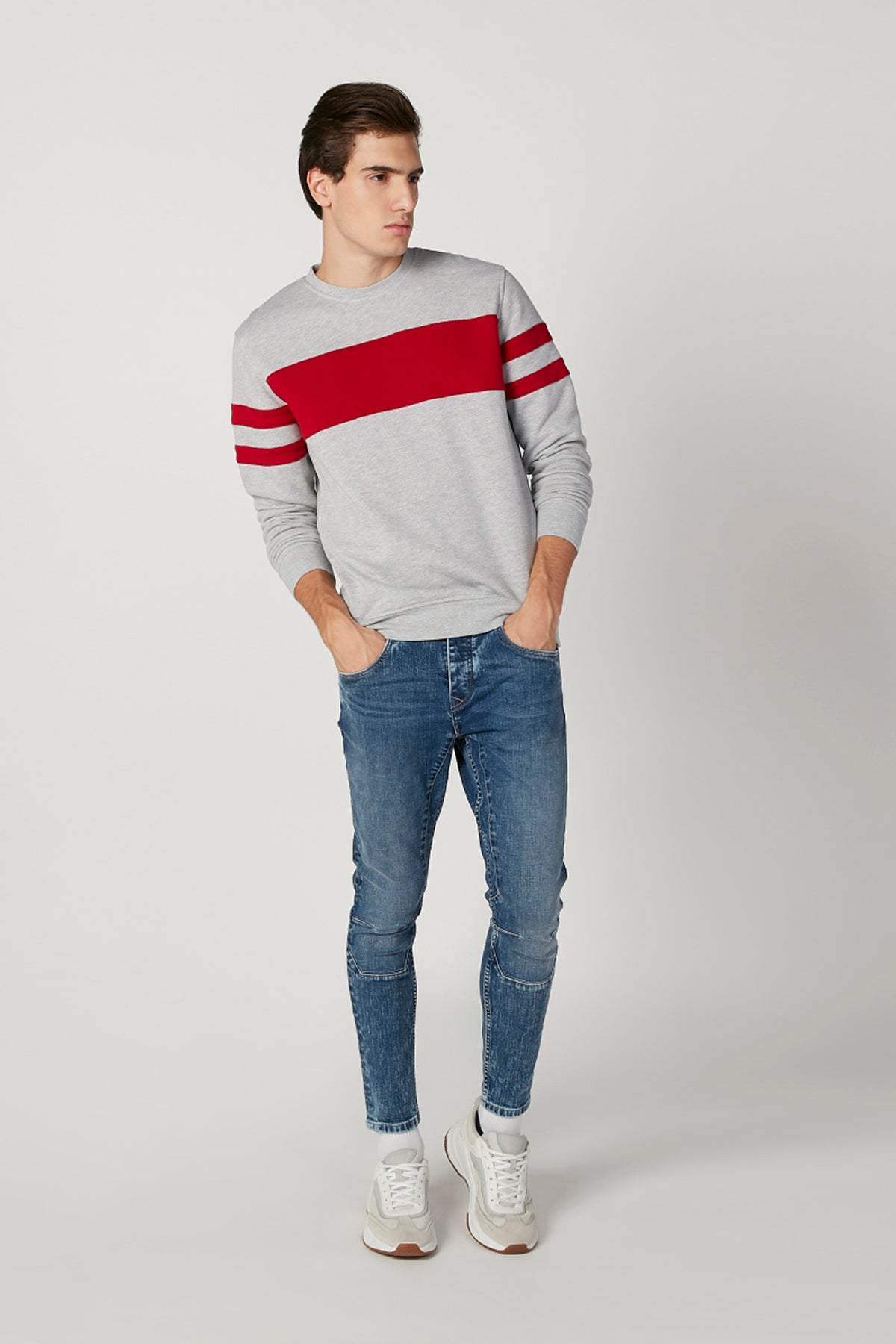 Plain Sweatshirt with Crew Neck and Long Sleeves