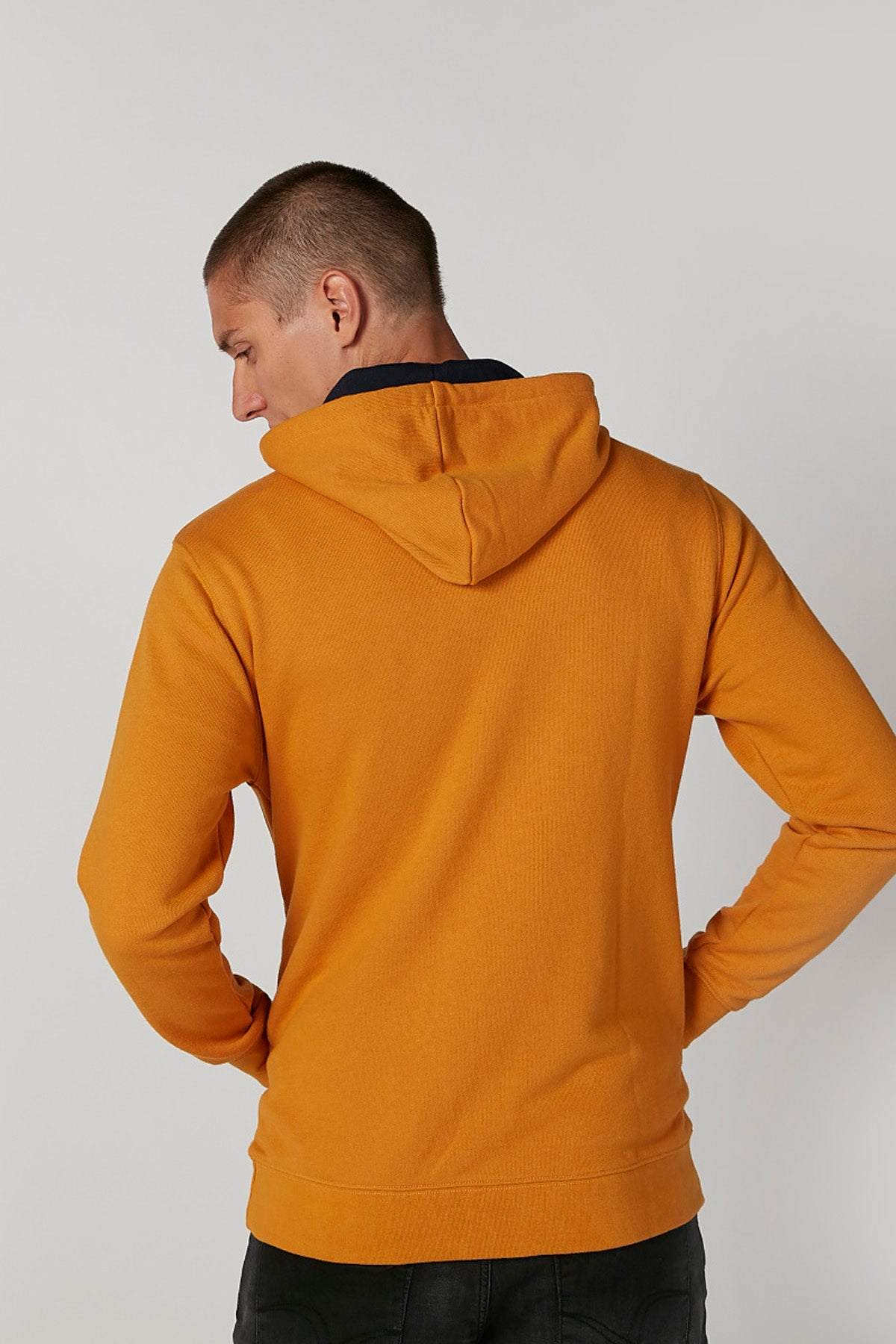 Plain Sweatshirt with Long Sleeves and Kangaroo Pockets