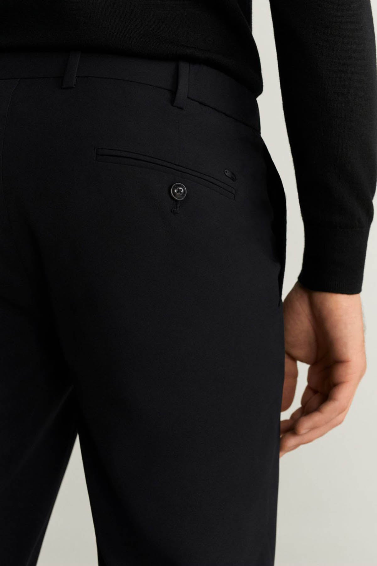 Slim Fit Cropped Elastic Waist Trousers