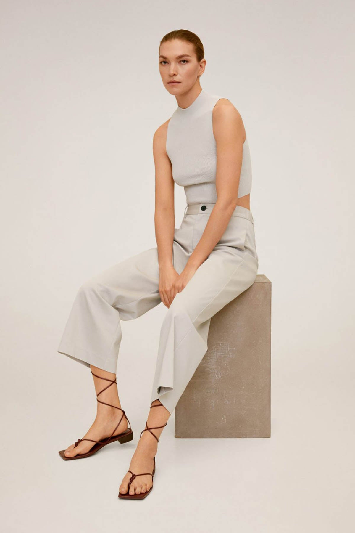 Relaxed Fit Cropped Trousers