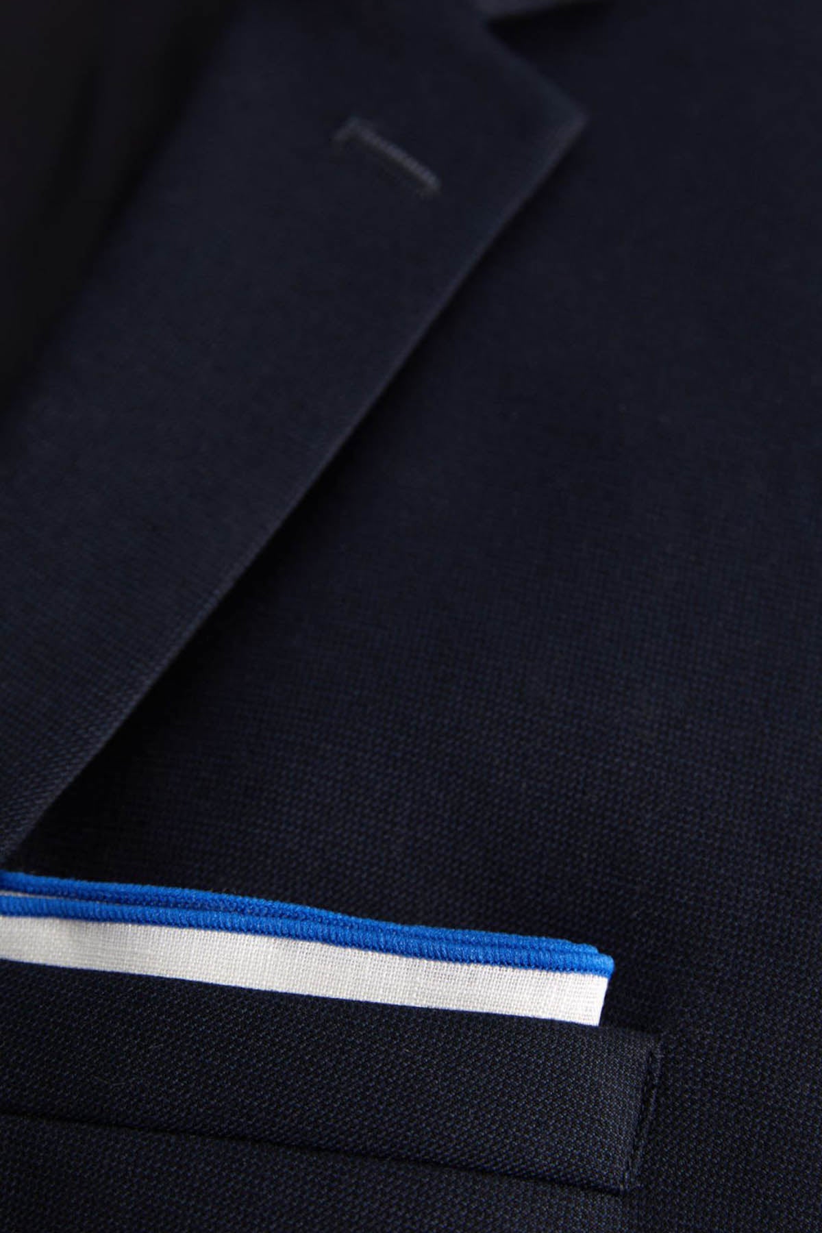 Contrasted Finishings Handkerchief