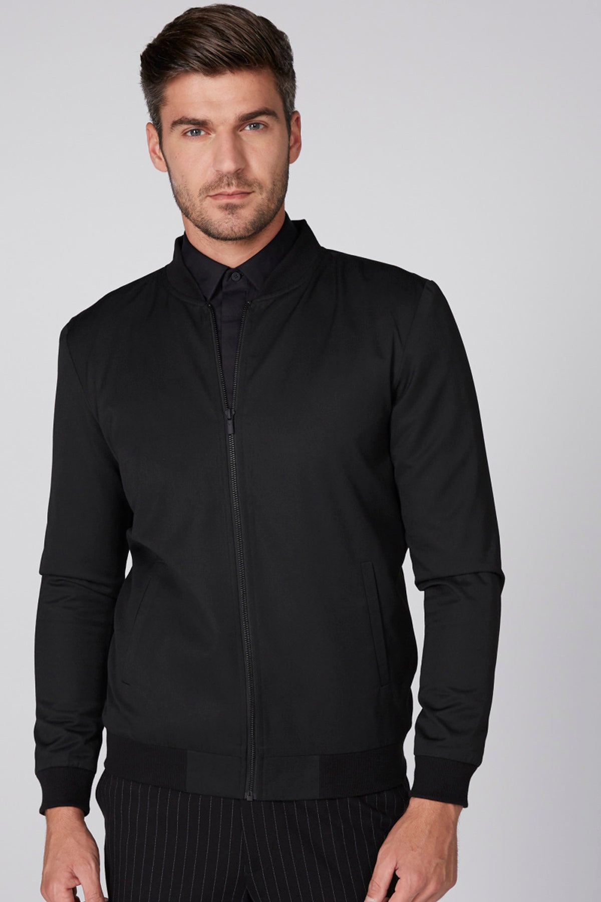 Long Sleeves Bomber Jacket with Zip Closure