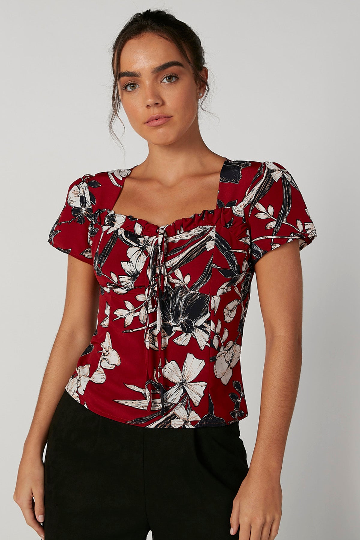 Slim Fit Printed Crop Top with Short Sleeves and Tie Ups