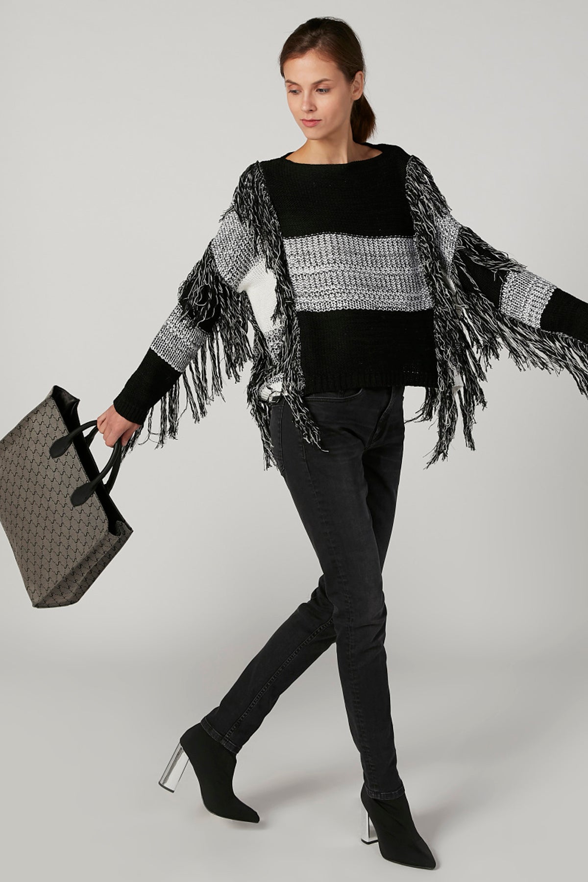Wide Fit Textured Kaftan Sweater with Long Sleeves and Fringes