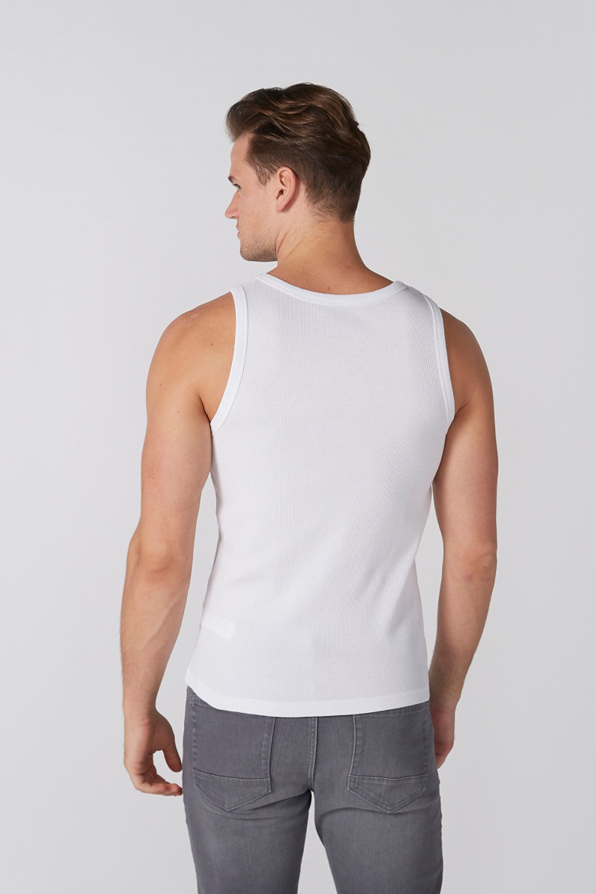 Textured Sleeveless Vest with Round Neck