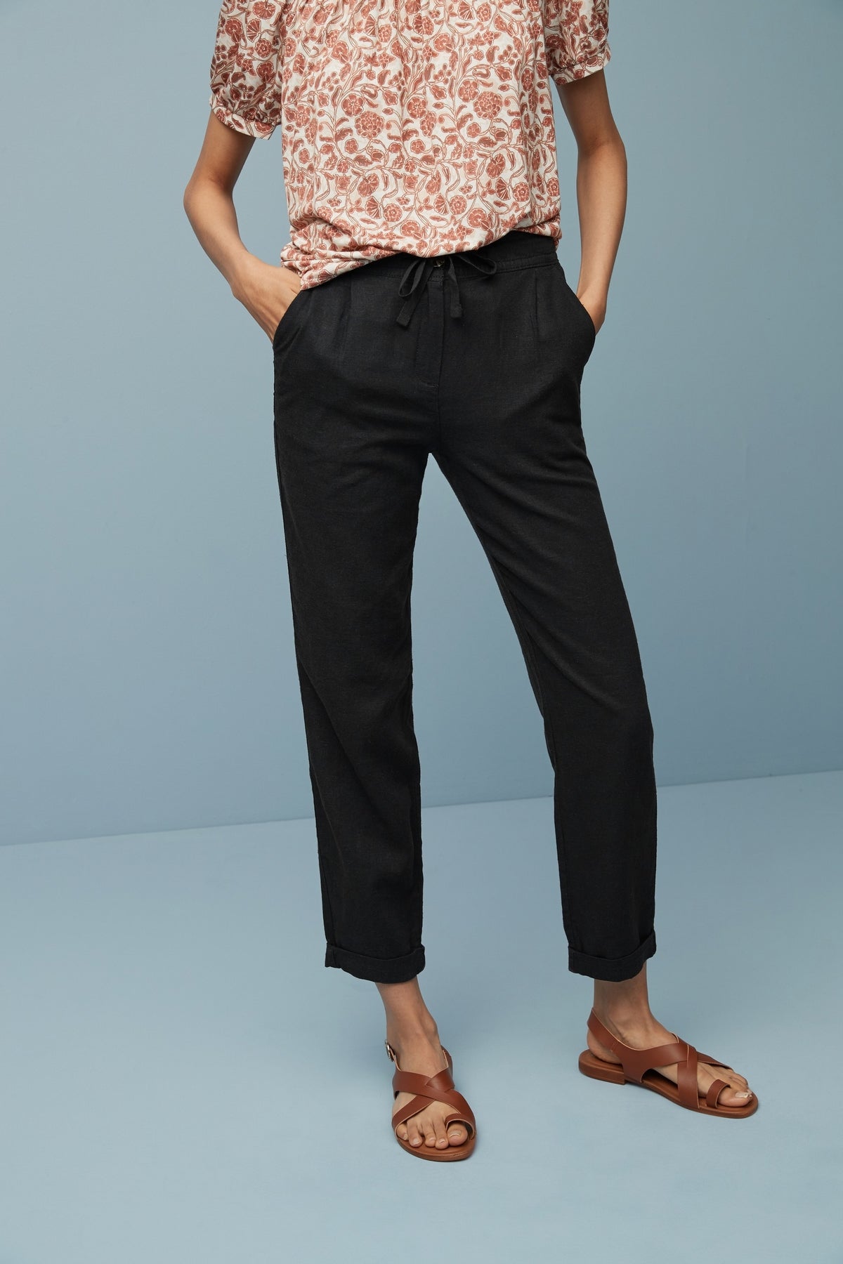 Linen Blend Tapered Trousers