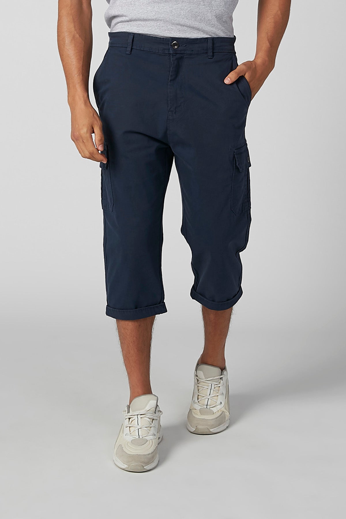 Slim Fit Plain Mid Waist 3/4 Pants with Pocket Detail
