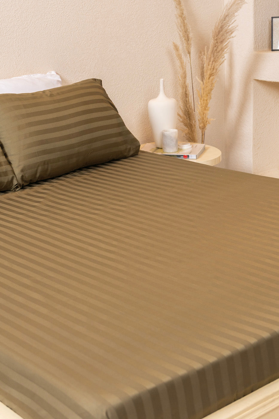 Dyed Stripe Satin Bedsheet
