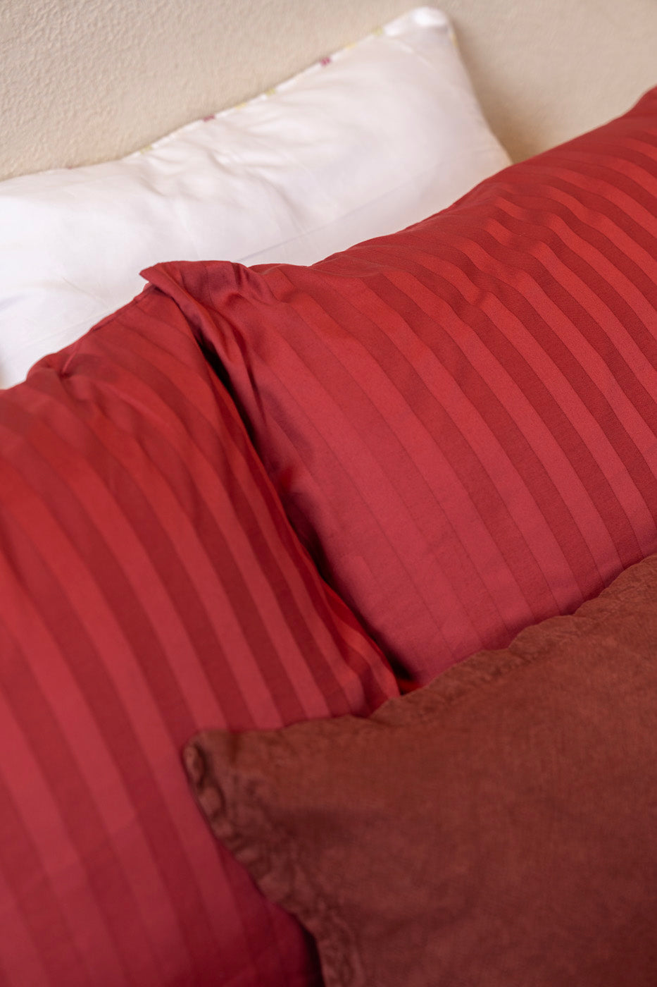 Dyed Stripe Satin Bedsheet