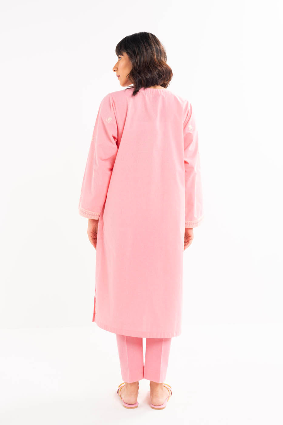 2 Pc Embroidered Karandi Outfit